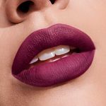 Labial-Colorfix-24h-con-un-color-intenso-cremosidad-e-hidratacion-