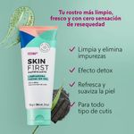 Gel-limpiador-facial-con-efecto-detox-que-limpia-y-elimina-las-impurezas