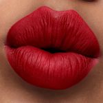 labial-rojo-mate-en-barra-