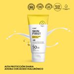 Protector-Solar-Facial-SPF-50-con-Acido-Hialuronico--hidrata-protege-y-deja-acabado-mate.