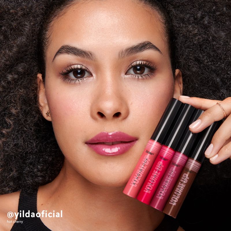 Gloss-con-brillo-e-hidratacion